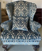 Queen Anne Blue Velvet Damask Wingback Chair 2/2