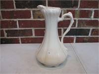 11" vase with Handle