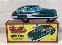 Schylling Dick Tracy Tin Riot Car