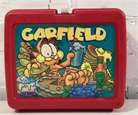 1978 Garfield lunchbox with thermos