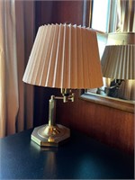 Vintage lamp swivels