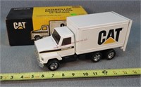 1/25 Caterpillar Delivery Truck