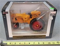 1/16 MM 445 Gas Tractor