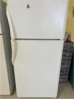 Frigidaire Refrigerator White 28" D x 30" W x 66"