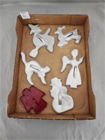 (6) VINTAGE HOLIDAY THEMED COOKIE CUTTERS