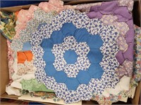 BOX OF UNFINISHED QUILTS & FABRIC