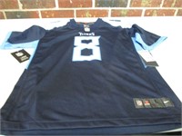 Tennessee Titans #8 Youth large Jersey