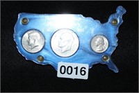 3 COIN SET BICENTENNIAL U.S. SHAPED HOLDER