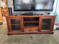 Entertainment Stand. 21D 60W 25H