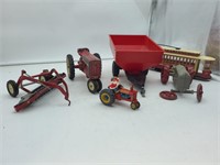 Misc Toys-IH-Rake-wagon