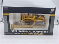 International TD-14 Industrial Crawler w/blade