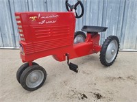 American Farmer Pedal tractor