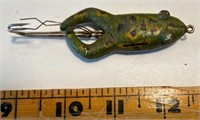 Antique 'LUNY STYLE' frog lure.