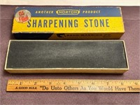 Vintage NORTON sharpening stone.