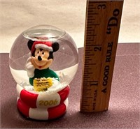 Christmas Mickey Mouse snow globe 2006