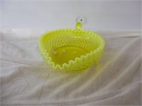 One-Yellow Vaseline type heart shape dish with