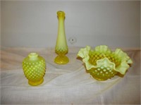 Group of 3 - Yellow Vaseoline type glassware