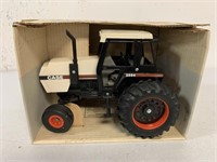 Case 2594 Tractor,NIB,1/16 scale
