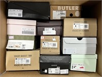 BOX OF MISC SHOES - VARIOUS SIZES