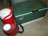 Coleman cooler, 2 thermoses