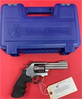 Smith & Wesson 617-6 .22LR Revolver