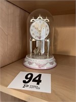 Precious Moments Clock (Den)