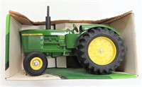 Made in USA: Vintage John Deere 5020 Tractor