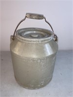 Crockery jar with wire handle