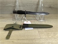 Believed to be US M6 bayonet