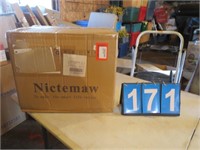NICTEMAW MINIFRIDGE, BOX DAMAGED