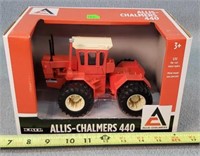 1/32 Allis Chalmers 440 4WD Tractor