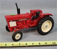 1/16 Canadian 684 Tractor