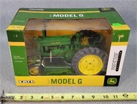 1/16 John Deere Model G Tractor
