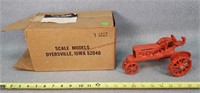 1/16 Allis Chalmers Tractor