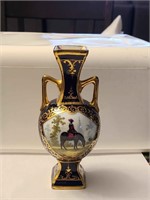 Mississauga Collectables Vase and Statue