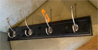 Wall mount coat hanging rack