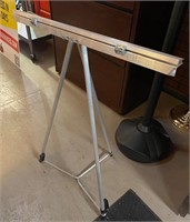 Office Tri pod easel