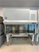 Baker SG 603 6 Ft. Biosafety Cabinet