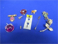 (9) Label Pins & Brooches (1) Sarah Coventry,