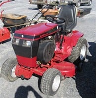 Wheel Horse 416-8 Lawn Tractor