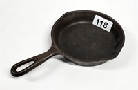 unmarked #3 CAST IRON SKILLET / FRYING PAN