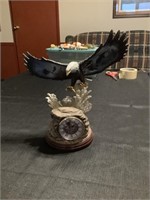 Majestic stricke Eagle clock