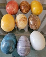 K - LOT OF 9 CARVED STONE EGGS (L46)
