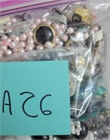 K - BAG OF COSTUME JEWELRY (A26)
