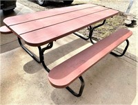 6ft picnic table- VG condition