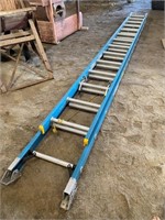 Werner 28 ft extension ladder - VG condition
