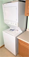Kenmore stack washer / elect. dryer works well