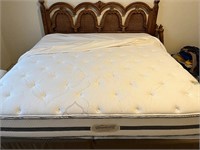Nice Beautyrest Plush Bed and Box Springs King