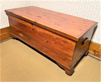 40 inch cedar chest- good condition