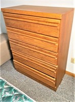 Broyhill chest of drawers
